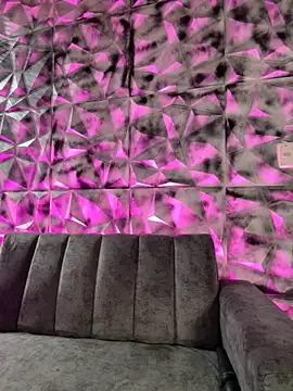 Courtney gonet online show from November 20, 1:45 pm