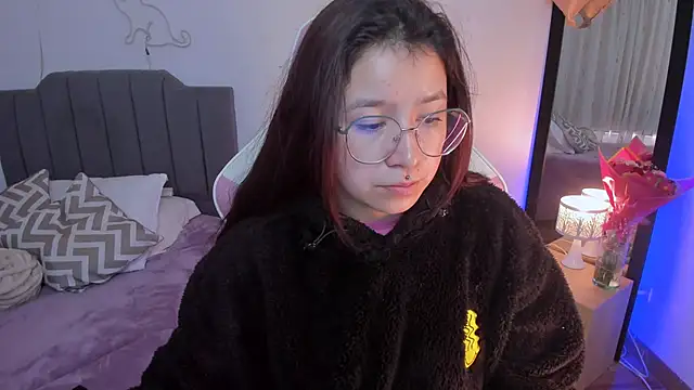 Amy joones online show from March 31, 12:49 pm