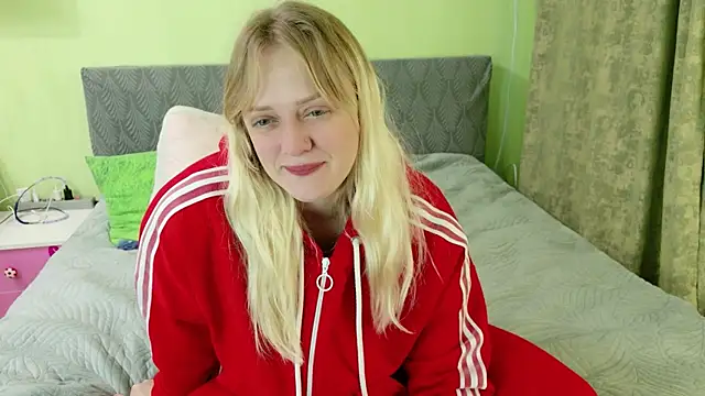 Kira Miler online show from April 14, 5:18 am