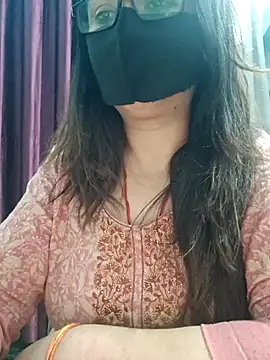 Aishwaryaa 69 online show from March 14, 3:46 pm