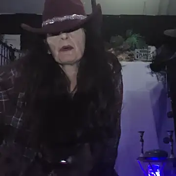 Snapshot of Avaivory chatting on October 19, 10:50 am Avaivory online show from October 19, 10:50 am