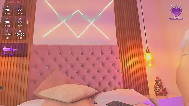 Sophia turneer online show from October 12, 8:50 am