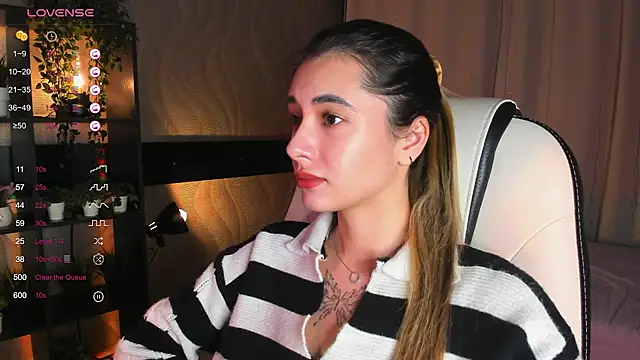 DarlaLike online show from December 4, 3:42 am