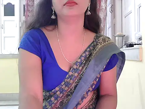 Model-Tanya online show from November 23, 6:31 pm