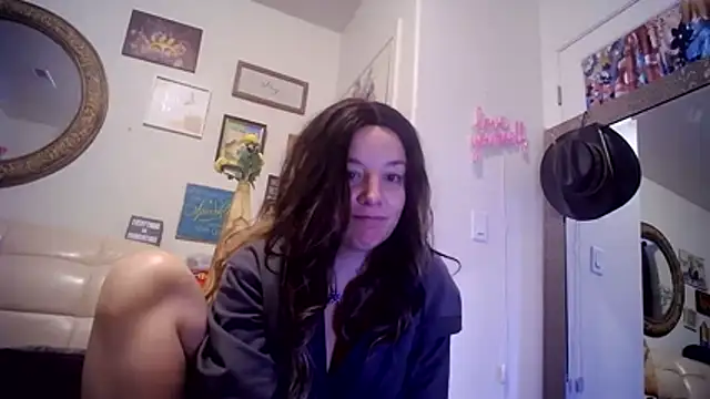 MonroeLoves online show from November 11, 3:42 pm