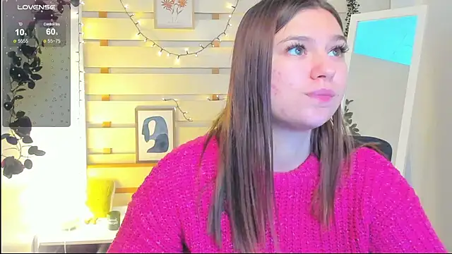 Josephine Kiss online show from February 2, 1:43 pm