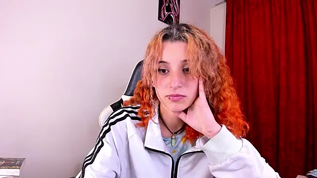 Snapshot of valentina_27 chatting on September 17, 4:43 am valentina 27 online show from September 17, 4:43 am