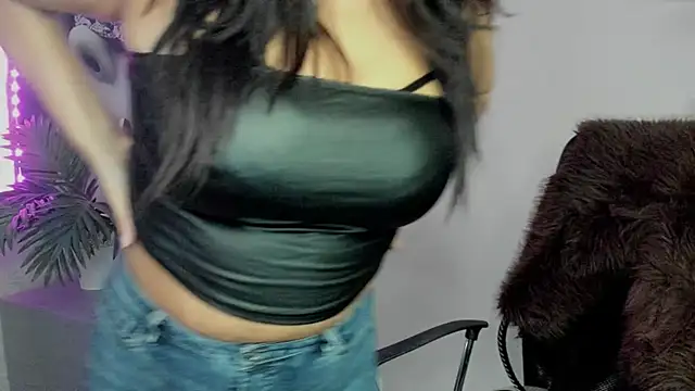 HelenLuxx online show from September 19, 5:50 am