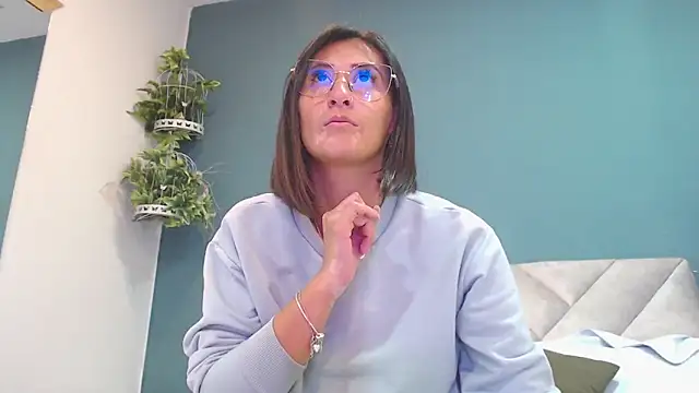 SharisWillian online show from November 3, 3:43 am