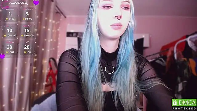 JustMeowGirl online show from April 4, 6:45 am