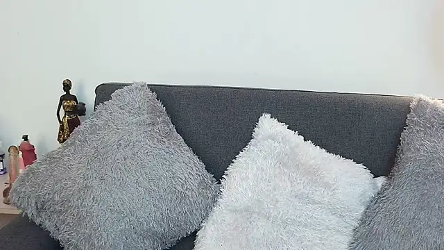 mia roux13 online show from September 25, 7:34 pm