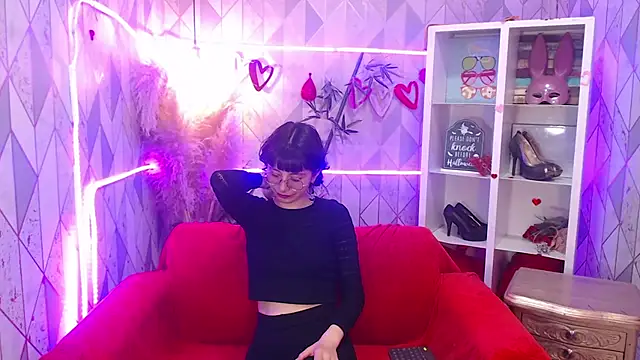 charlottemoonxz online show from November 10, 8:15 pm