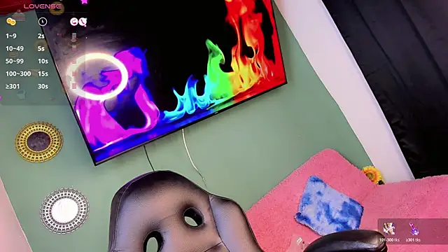 Charming J online show from February 20, 6:26 am