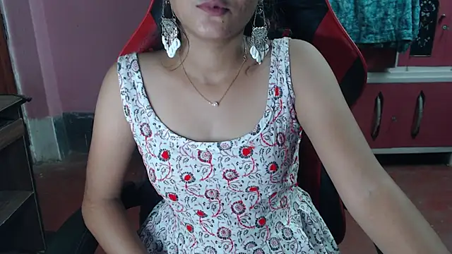 Snapshot of Angel_Alison_ chatting on October 15, 6:54 pm Angel Alison  online show from October 15, 6:54 pm