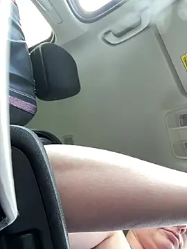 MilfyMrsRobinson online show from July 9, 9:06 pm