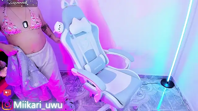 Ahri Elderwood online show from March 10, 5:00 am