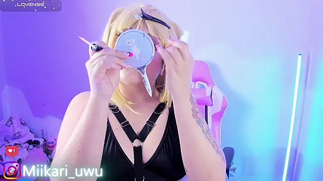 Ahri Elderwood online show from November 11, 4:19 am