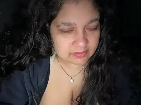 MelanieFawker online show from October 21, 1:37 pm