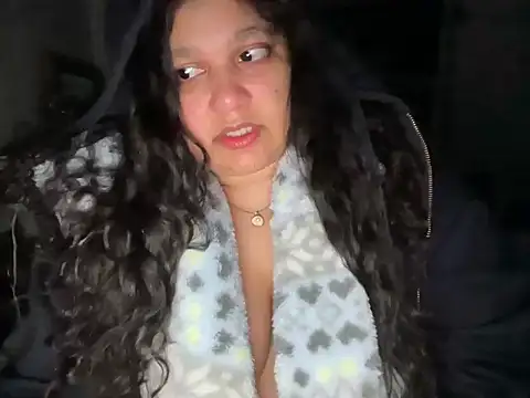 MelanieFawker online show from January 13, 2:17 am