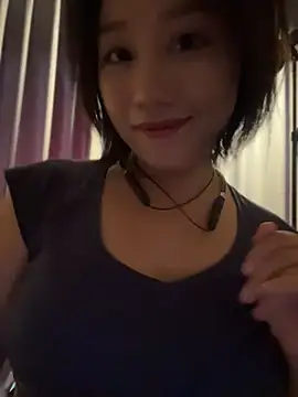 Eliza-E online show from July 12, 2:45 am