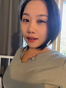Eliza-E online show from July 22, 8:48 am
