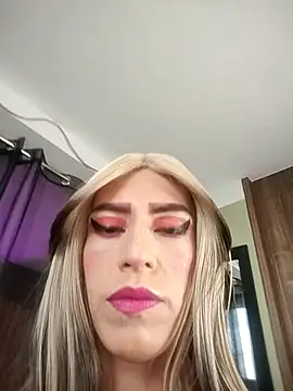 tevenwhiite online show from April 18, 10:31 pm