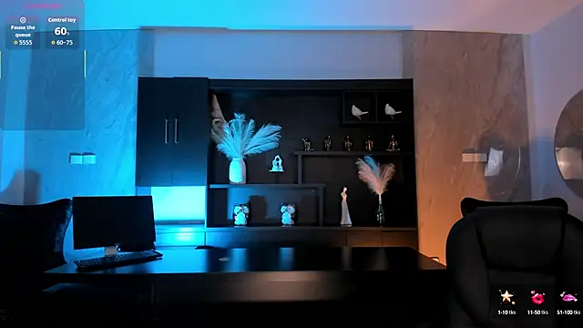 ViolettHansson online show from September 30, 6:24 pm