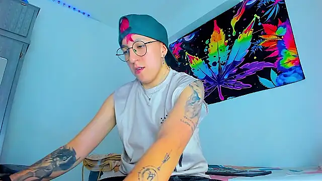 Sexyboy 666 online show from January 19, 1:57 am