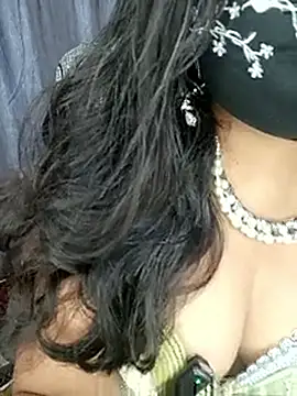 Tanvi patil 01 online show from April 15, 5:13 pm