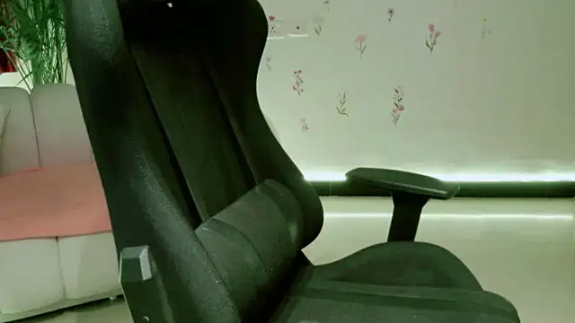 Gracefulgoddess online show from April 19, 1:22 pm