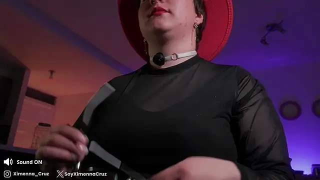 Ximenna Cruz online show from October 1, 10:26 pm