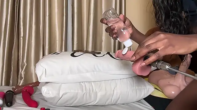 SexyAudreyFuck online show from November 2, 1:53 am