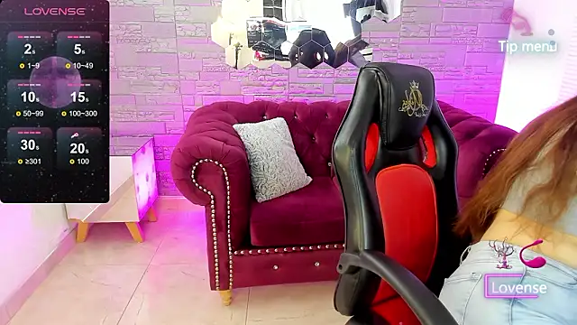 conniejames m online show from February 10, 2:09 pm