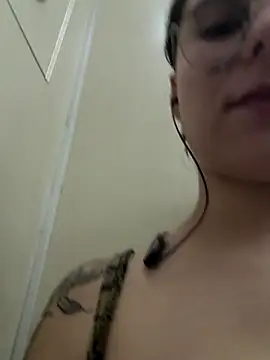 atenealovve 77 online show from February 7, 8:35 pm