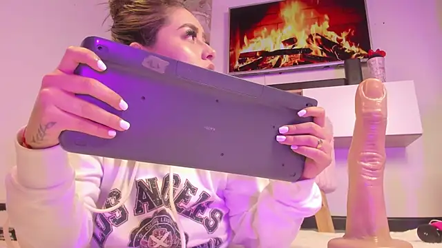 susanjons tcw online show from October 11, 4:28 am