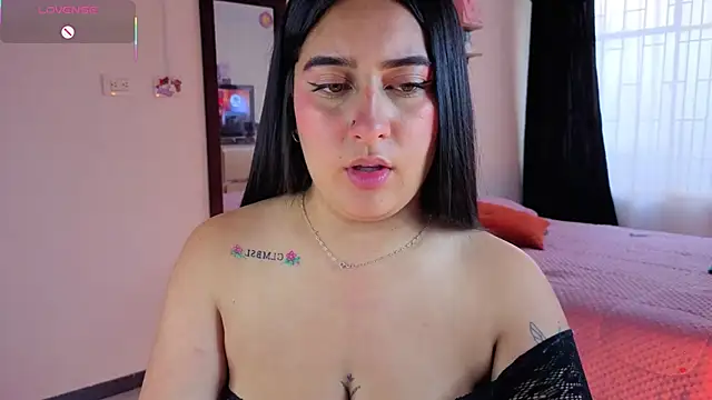 serenna se online show from April 20, 8:45 pm