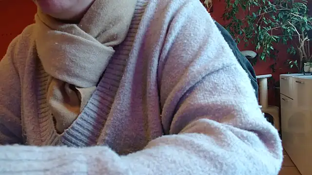 cruellaculdenfer67 online show from February 10, 2:20 pm