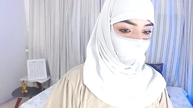 Snapshot of Uzra_hayed chatting on September 19, 8:08 pm Uzra hayed online show from September 19, 8:08 pm