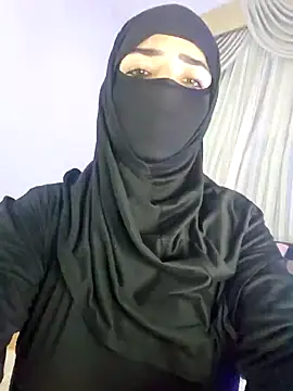 Snapshot of Uzra_hayed chatting on October 7, 8:13 pm Uzra hayed online show from October 7, 8:13 pm
