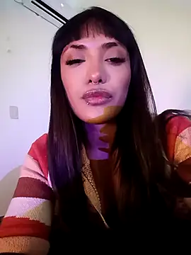 VictoireFeller online show from March 28, 3:50 am