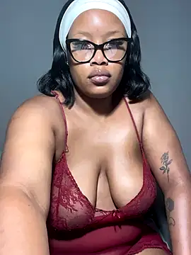 MimiCurves online show from November 13, 9:19 am