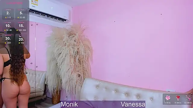 Wetnaughtygirls online show from January 14, 1:54 am