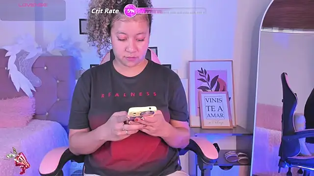 Kenia tompson01 online show from September 29, 5:51 pm