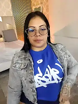 martinna tay online show from March 6, 3:34 am