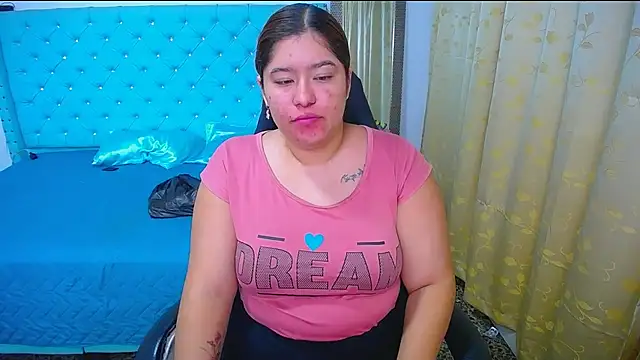 Snapshot of littleflower4you chatting on September 26, 12:47 pm littleflower4you online show from September 26, 12:47 pm