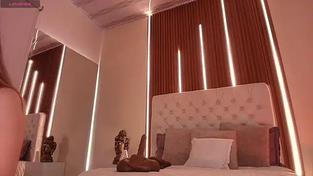 sweetty paulina online show from November 8, 1:38 pm