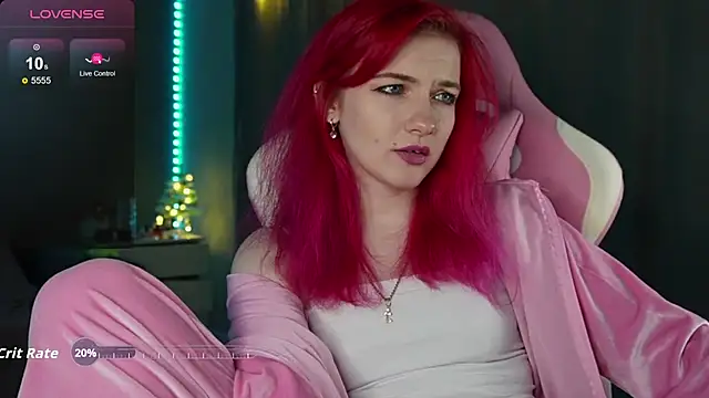 joyhannahh online show from December 16, 7:09 pm