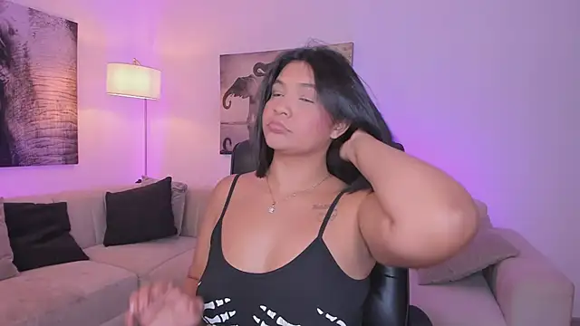 alaia7h online show from November 18, 7:37 pm