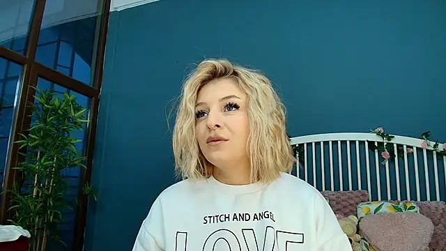 AlicePirs online show from November 16, 5:20 am