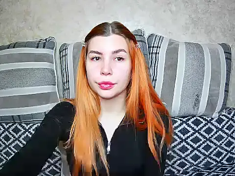 Snapshot of ElllaNuar chatting on September 15, 4:43 am ElllaNuar online show from September 15, 4:43 am